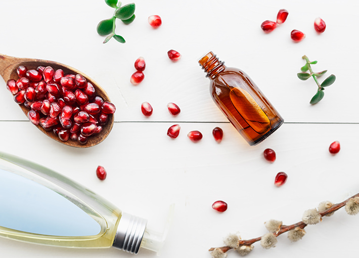 cosmetic organic pomegranate oil